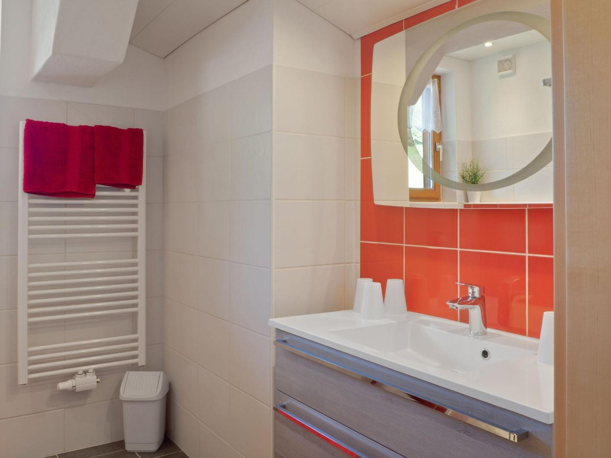 Lovely Apartment With Terrace In Fuegenberg Екстериор снимка